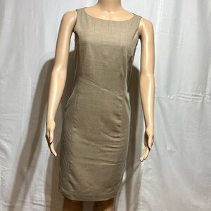Ann Taylor womans casual dress tan size 6